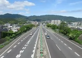 名神高速道路山東地区路肩補強工事
